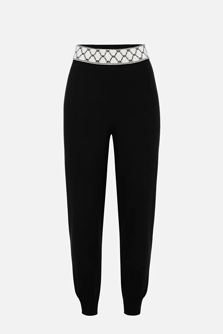 Ankle-length trousers